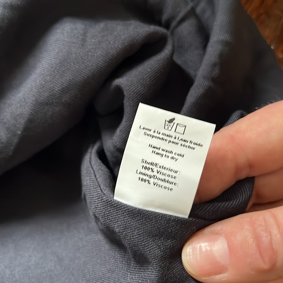 Navy mid length dress. Birds of North America. Size 16. Brand new w tags. - Picture 8 of 8